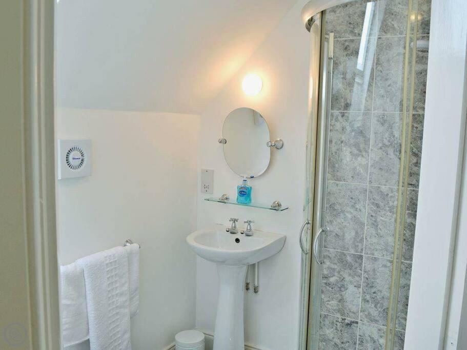 Best Of Both Worlds! Truro Exterior photo